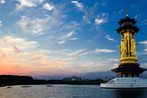 Qin Lake Scenic Area