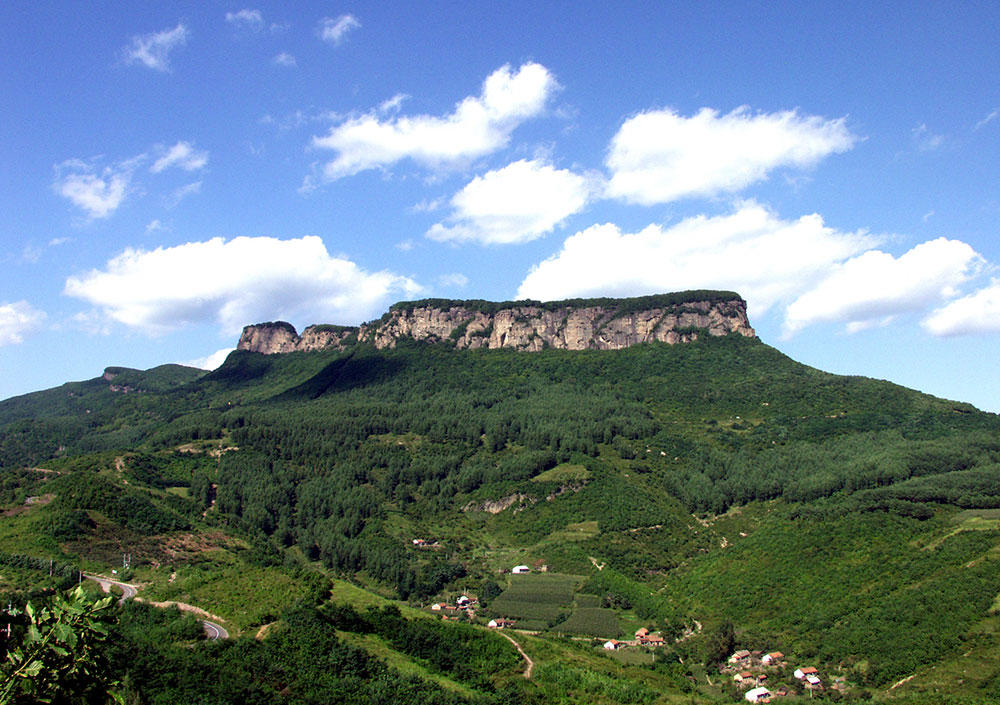 Wunvshan Scenic Area