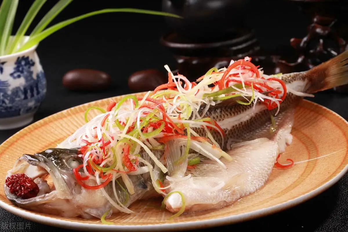 Steamed Shad Fish(Shi Yu)