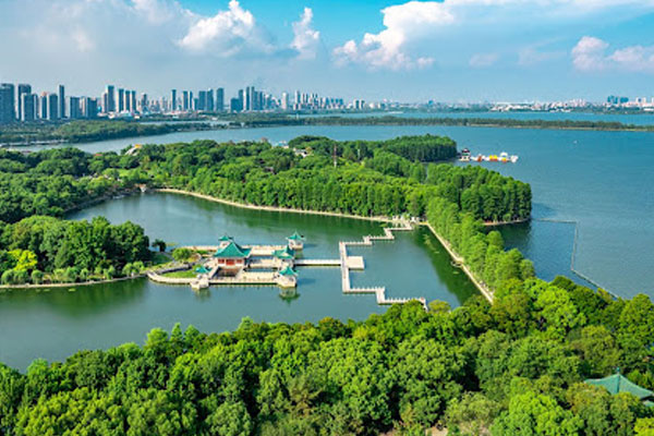 East Lake Scenic Area