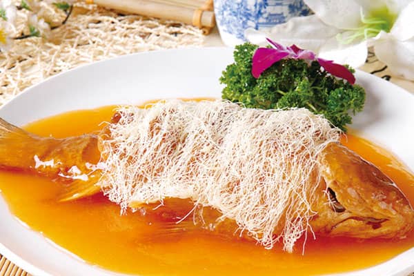 Braised Carp with Fried Noodles (Liyu Beimian)