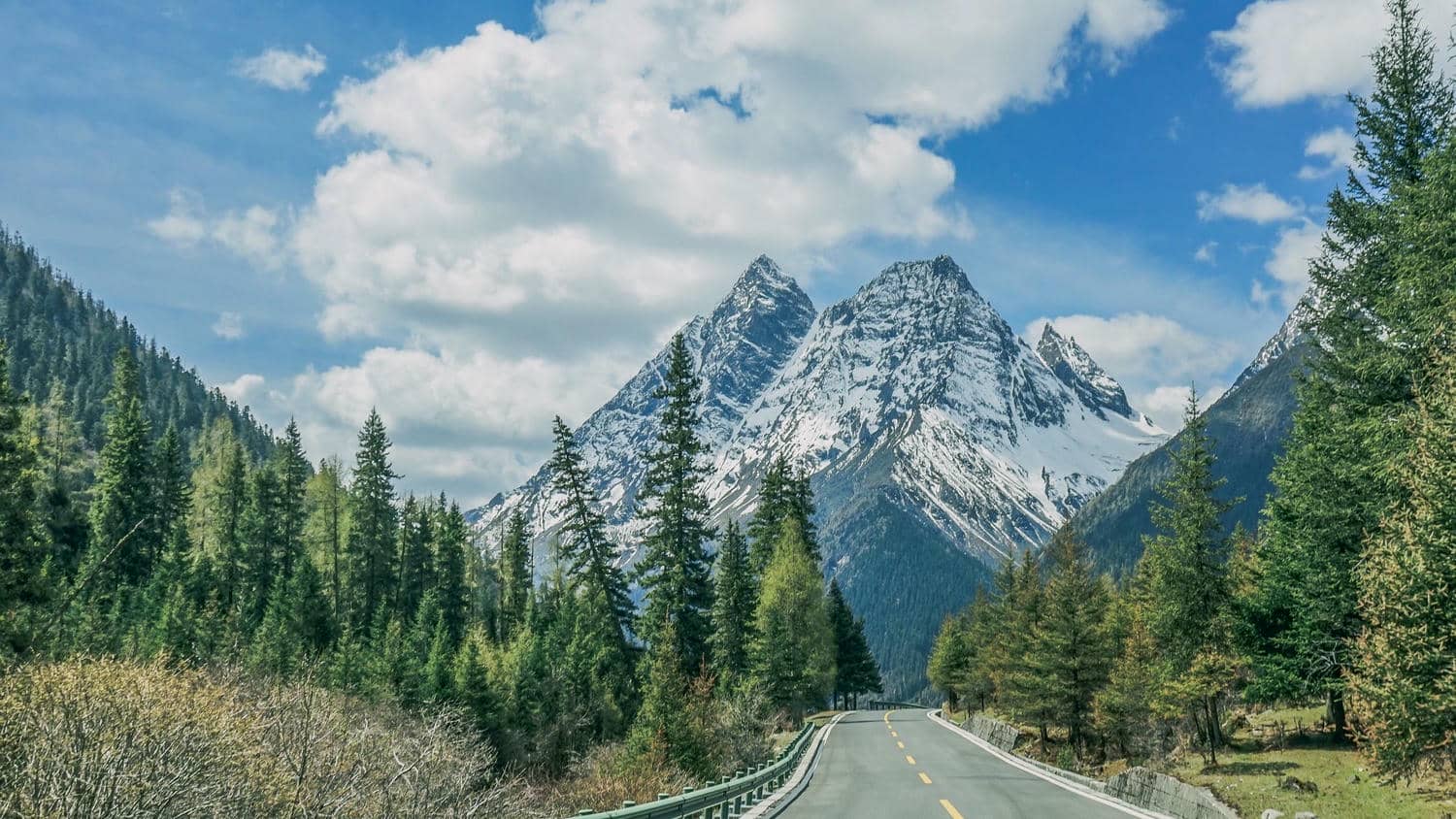 Siguniang Mountain Scenic Area