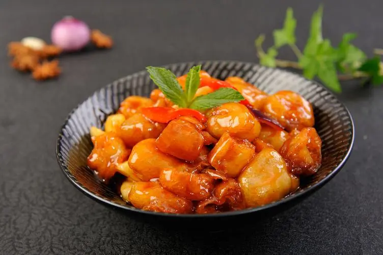 Sweet and Sour Pork (Gulu Rou)