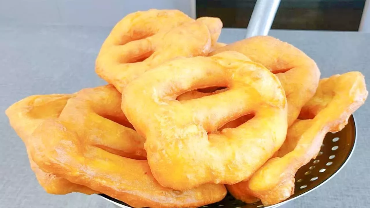 Beijing Youbing (Beijing Fried Dough Cake)