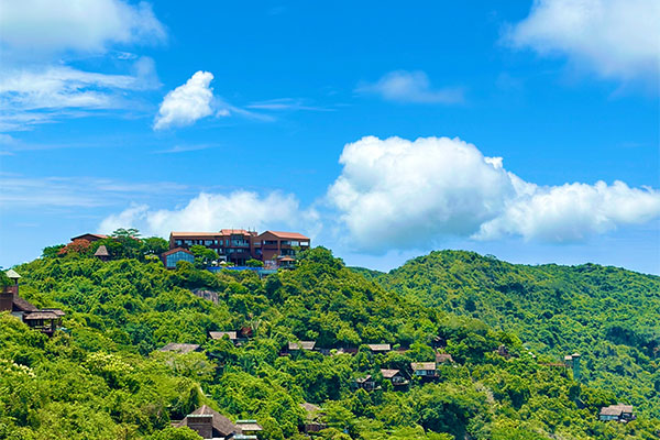 Sanya Yalong Bay National Tourism Resort