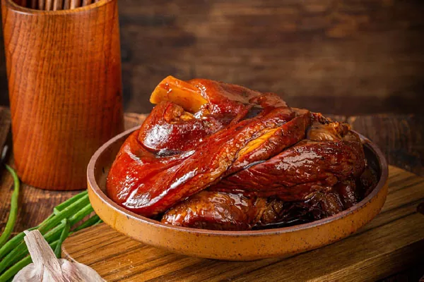 Braised Pork Hock (Hong Shao Ti Bang)