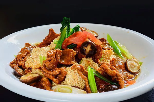 Sliced Meat with Crispy Rice (锅巴肉片)