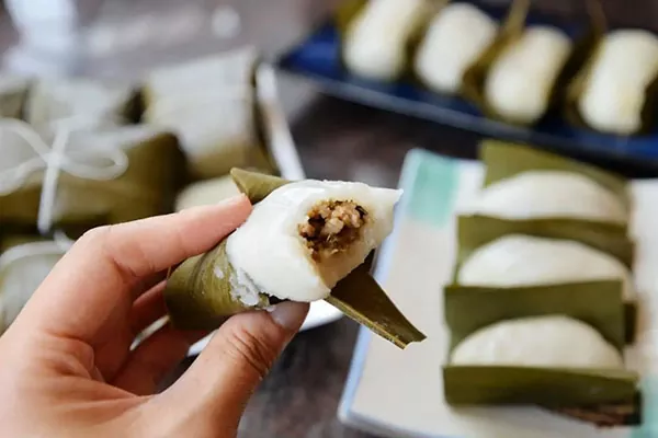 Yeerba (Leaf-Wrapped Steamed Dumpling)
